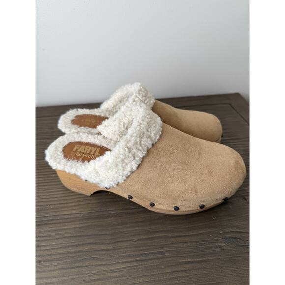 FARYL by FarylRobin Tan Faux Sheepskin Studded Mule Clogs Women’s Size 8 - Picture 1 of 7